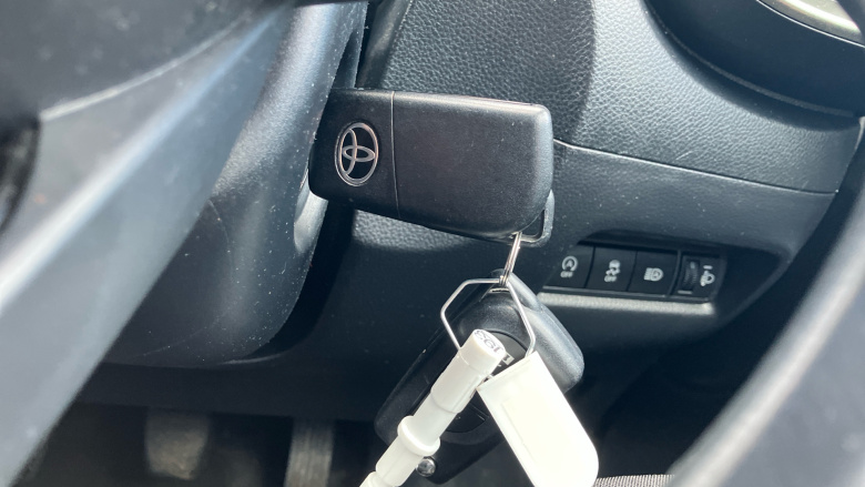 Toyota Aygo X 1.0 VVT-i Edge 5dr Petrol Hatchback